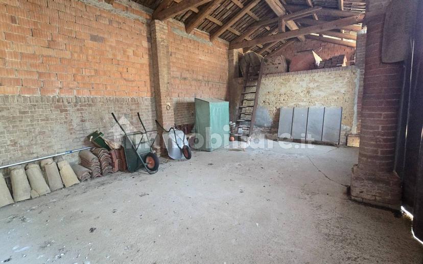 Cascina frazione Revignano, Vaglierano, Asti — foto 14 di 56