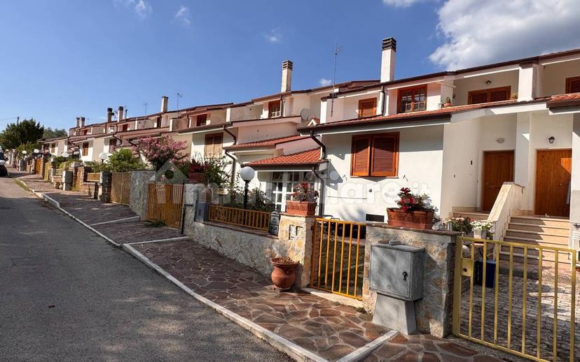 Villa a schiera via Marrone, Centro, Colle San Magno — foto 26 di 33