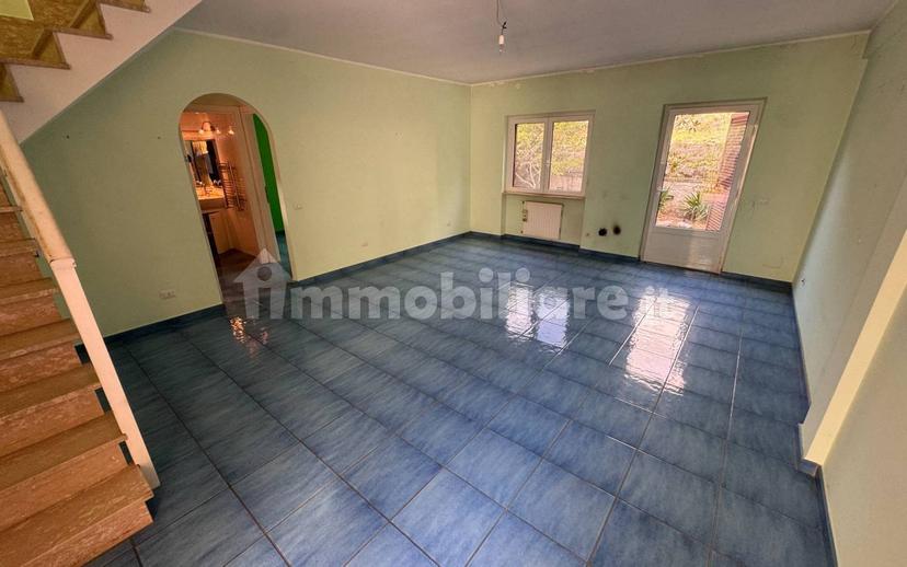 Villa a schiera via Marrone, Centro, Colle San Magno — foto 5 di 33