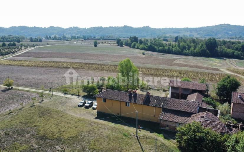 Cascina frazione Revignano, Vaglierano, Asti — foto 31 di 56