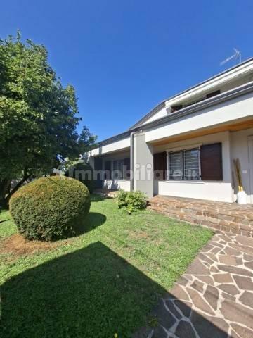 Villa unifamiliare via Gemona 48, Passons, Pasian di Prato — foto 3 di 61