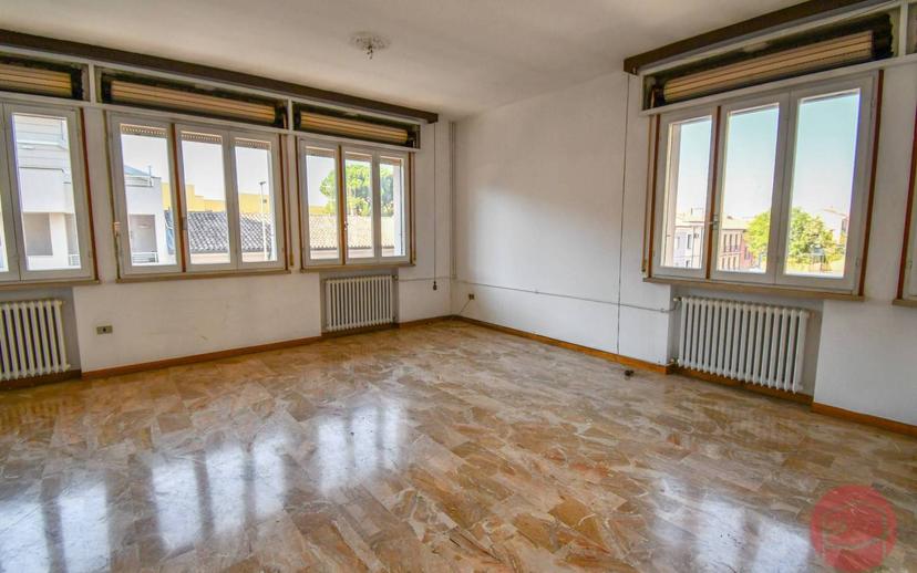 Appartamento corso Camillo Benso di Cavour 136, Centro Urbano, Cesena — foto 3 di 34