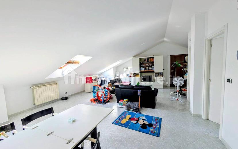 Trilocale via Carlo Cattaneo 6, Centro, Carcare — foto 4 di 20
