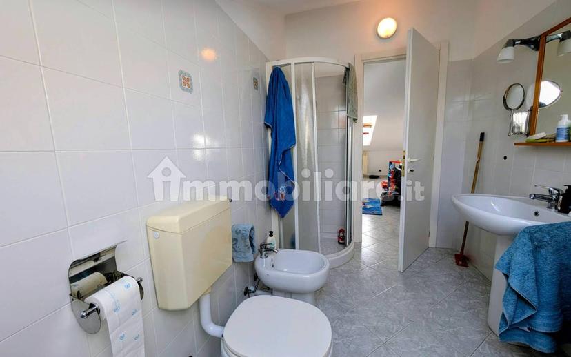 Trilocale via Carlo Cattaneo 6, Centro, Carcare — foto 12 di 20