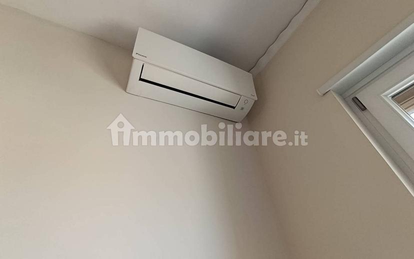 Stanza singola via Giulio Antonio Acquaviva, Caserta — foto 15 di 22