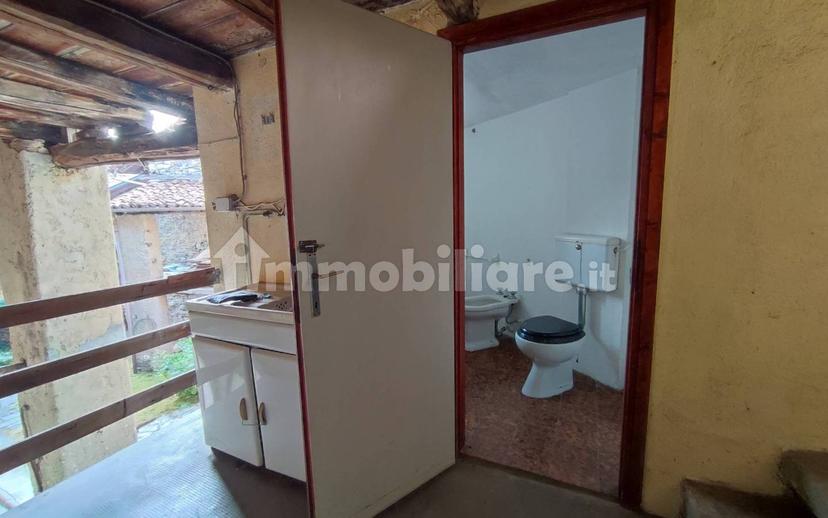 Casale via Vittorio Emanuele 16, Centro, Stresa — foto 31 di 98
