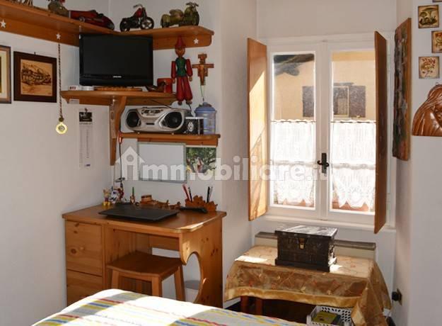 Trilocale ottimo stato, primo piano, Centro, Campodolcino — foto 22 di 24