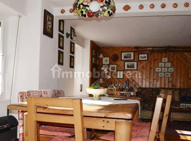 Trilocale ottimo stato, primo piano, Centro, Campodolcino — foto 23 di 24