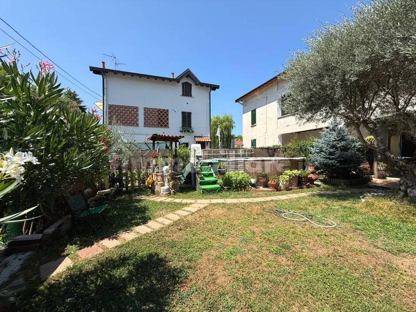 Bilocale via V. Mandelli 16, Ronco Briantino — foto 3 di 23