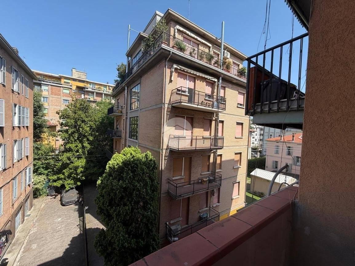 Trilocale viale Milazzo 14, Villetta, Parma