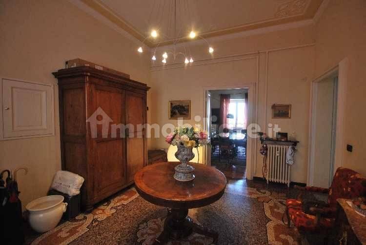 Appartamento via Edilio Raggio, Carmine, Genova — foto 25 di 39