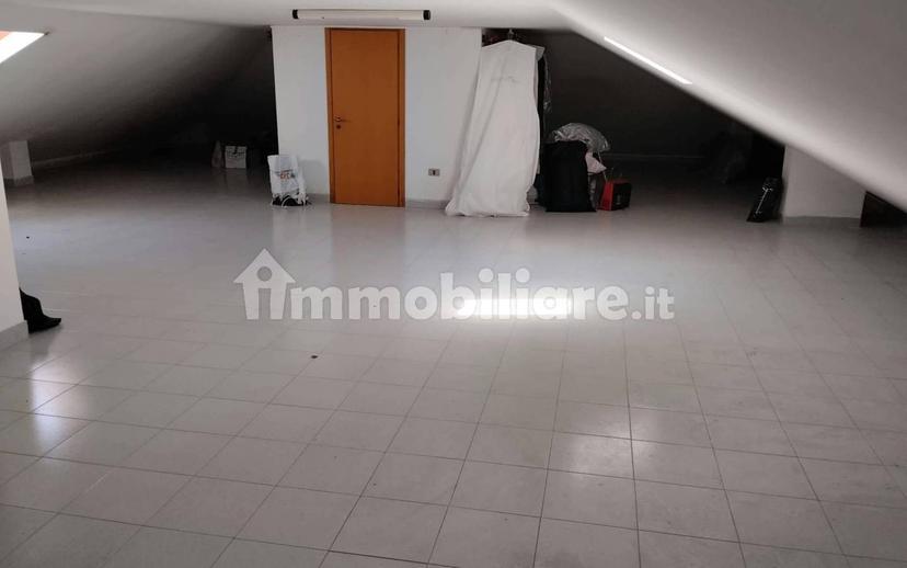 Loft via Giovanni Falcone 8, Centro, Baronissi — foto 3 di 10
