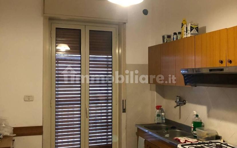 Stanza singola piazza San Luigi 7, Catania