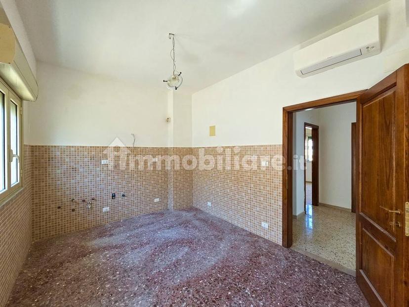 Trilocale via Gioacchino Rossini in Pace 13, Villaggio Pace, Messina — foto 11 di 28