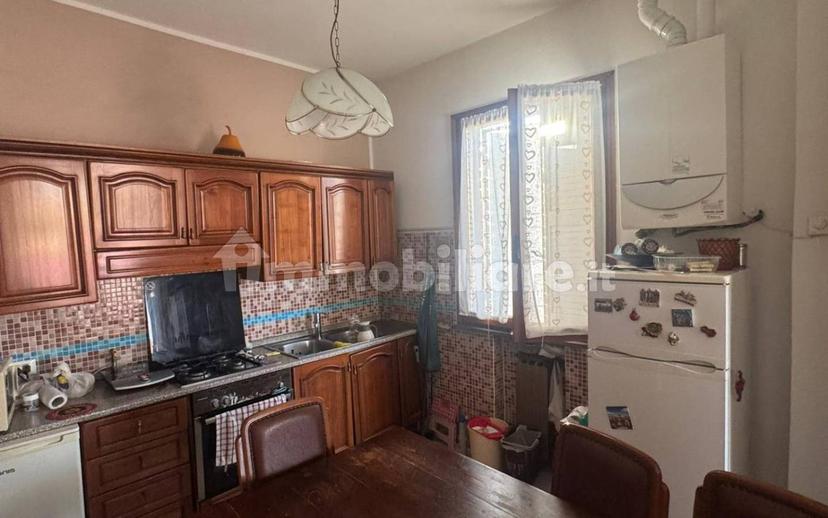 Trilocale via Giosuè Carducci, Centro, Scandiano — foto 10 di 13