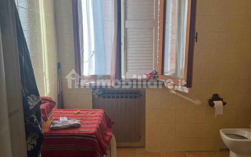 Trilocale via Giosuè Carducci, Centro, Scandiano — foto 12 di 13