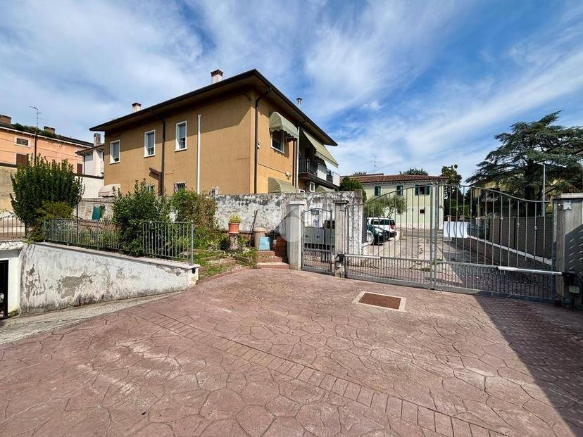 Quadrilocale via Carrari, Centro, Sommacampagna — foto 44 di 44