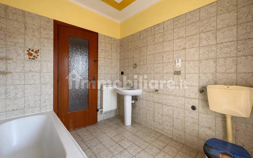 Quadrilocale via Giovanni XXIII, 13, Centro, Beinette — foto 5 di 22