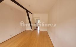 Bilocale buono stato, quarto piano, Centro, Bolzano