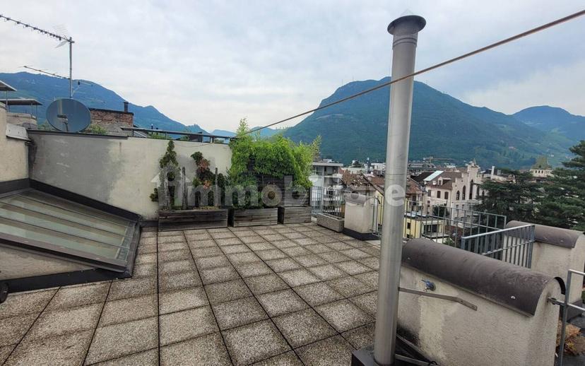 Bilocale buono stato, quarto piano, Centro, Bolzano — foto 3 di 18