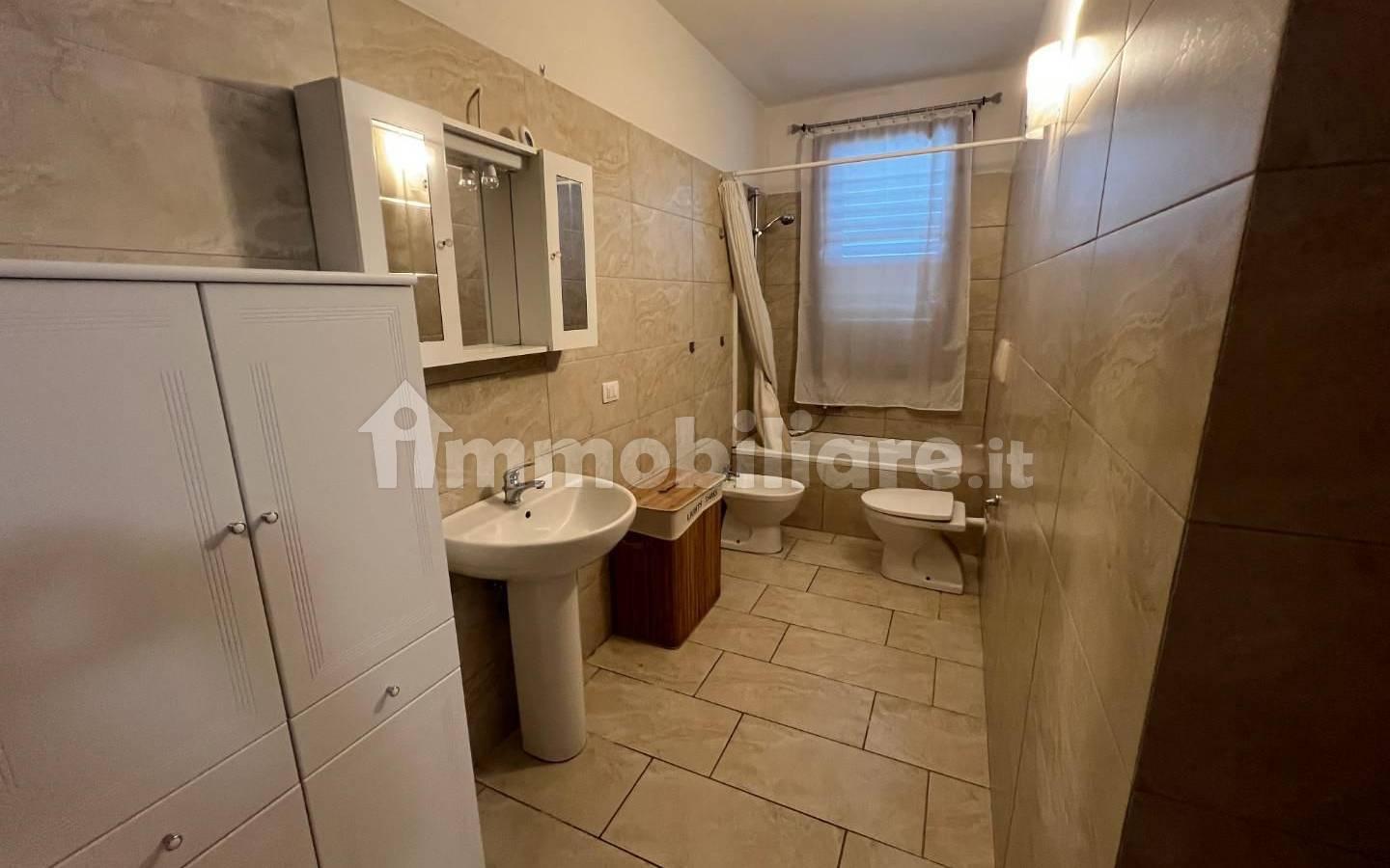 Trilocale via Volterrana,  27, Centro, Capannoli