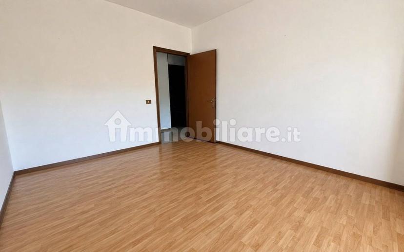 Quadrilocale via Giulio Fraccarolo 6, Centro, San Martino Siccomario — foto 7 di 18