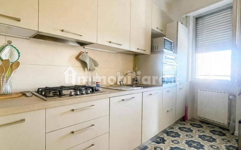 Bilocale buono stato, primo piano, Centro, Varazze — foto 4 di 9