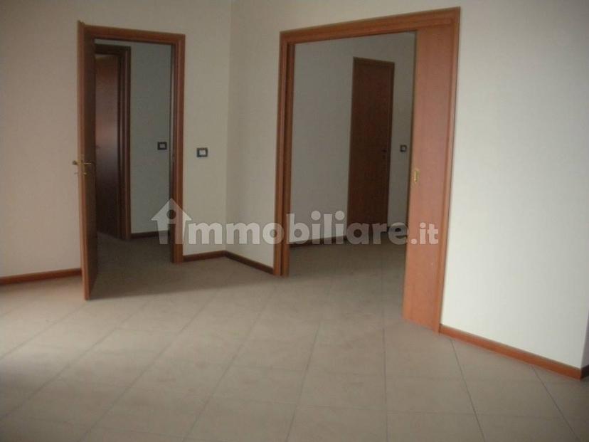 Trilocale ottimo stato, Centro, Belpasso — foto 7 di 15