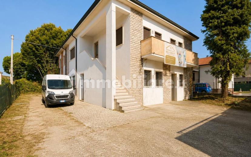 Appartamento viale Astichello, 139, Viale Trieste - Villaggio dei Fiori, Vicenza — foto 6 di 10