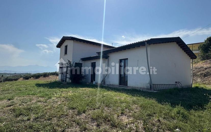 Villa unifamiliare Contrada Razzano, Case Razzano, Morro d'Oro — foto 15 di 25