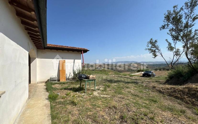 Villa unifamiliare Contrada Razzano, Case Razzano, Morro d'Oro