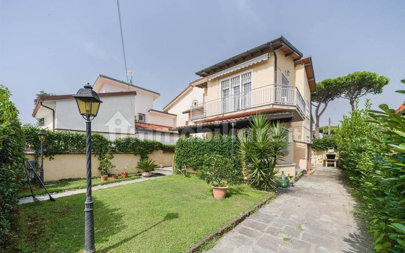 Villa unifamiliare, ottimo stato, 135 m², Marco Polo - Don Bosco, Viareggio — foto 21 di 23