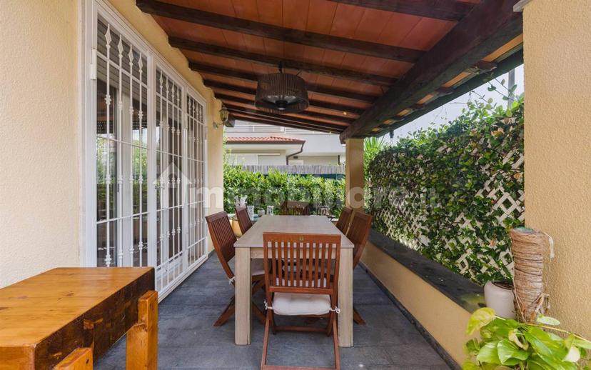 Villa unifamiliare, ottimo stato, 135 m², Marco Polo - Don Bosco, Viareggio