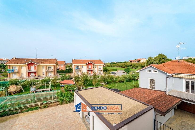 Quadrilocale Strada Privata 9, Centro, Carrù — foto 21 di 25