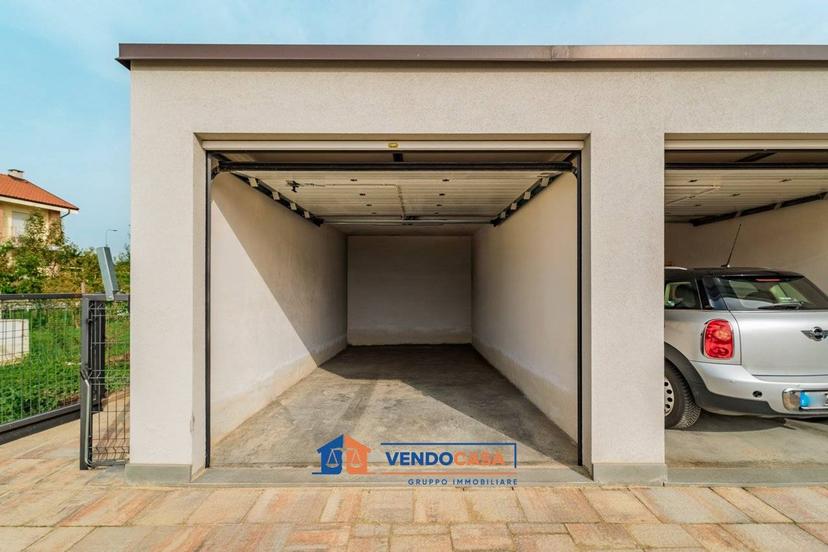 Quadrilocale Strada Privata 9, Centro, Carrù — foto 18 di 25