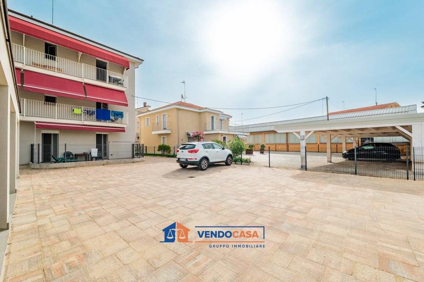 Quadrilocale Strada Privata 9, Centro, Carrù — foto 5 di 25