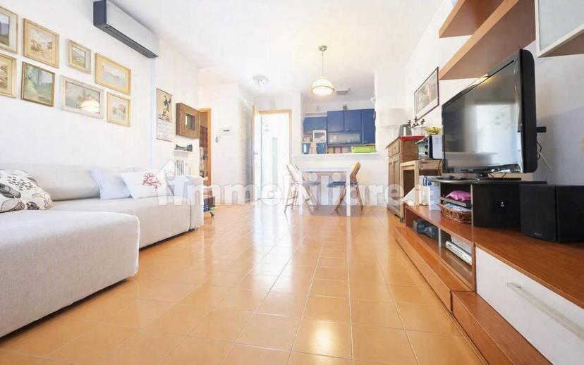 Trilocale via Zolezzi,, Marina di Massa Centro, Massa — foto 4 di 22