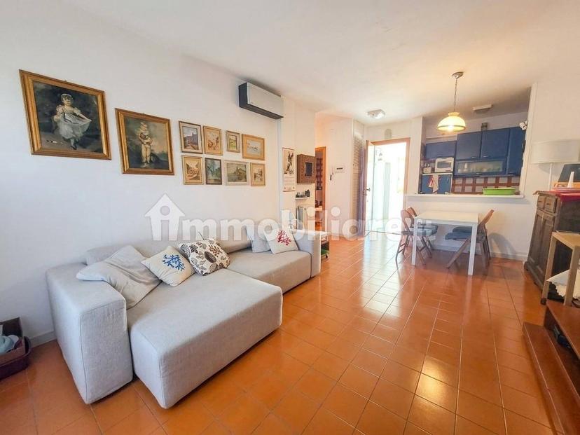 Trilocale via Zolezzi,, Marina di Massa Centro, Massa — foto 5 di 22