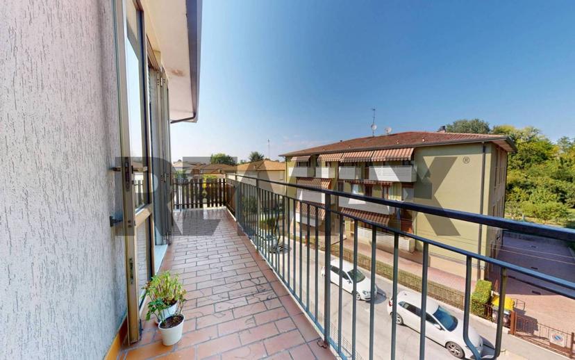 Appartamento buono stato, terzo piano, San Bellino - San Filippo Neri, Padova