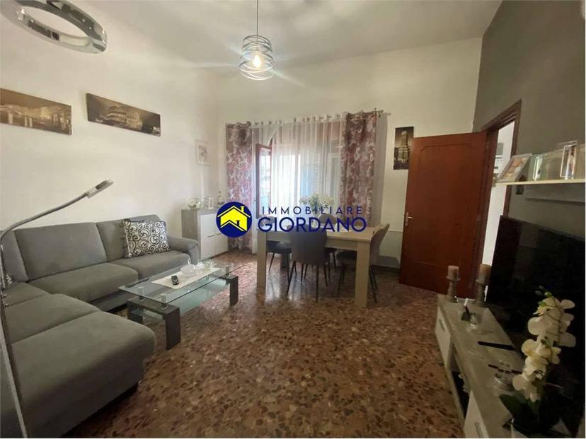 Terratetto unifamiliare via De Amicis, 6, Squinzano — foto 3 di 9