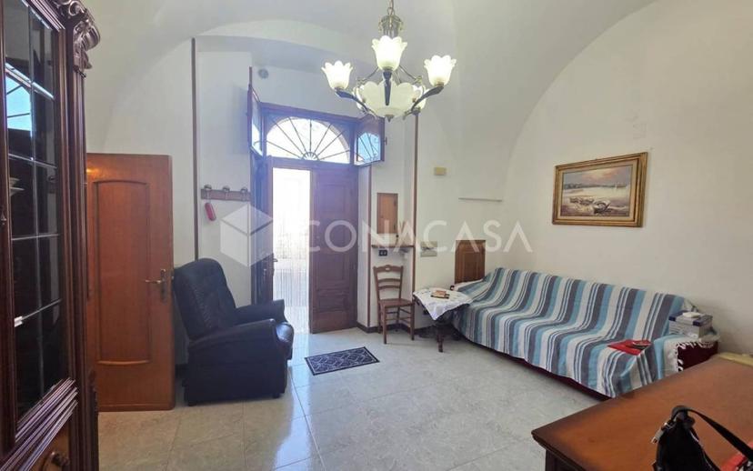 Bilocale via Dante Alighieri, Centro, Cisternino — foto 7 di 13