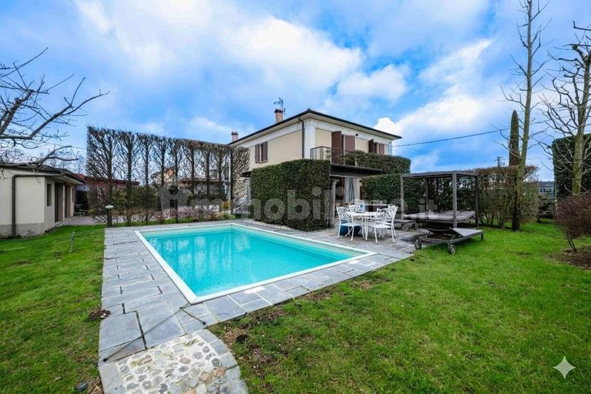 Villa unifamiliare via Balilla, Centro, Romano di Lombardia — foto 58 di 80