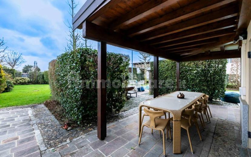 Villa unifamiliare via Balilla, Centro, Romano di Lombardia
