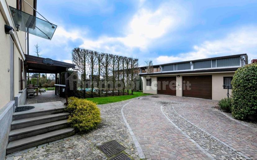 Villa unifamiliare via Balilla, Centro, Romano di Lombardia — foto 15 di 80