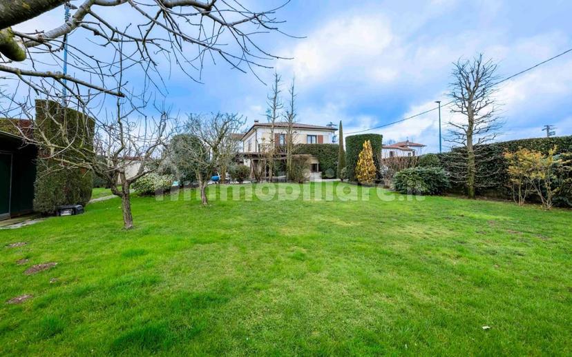 Villa unifamiliare via Balilla, Centro, Romano di Lombardia — foto 29 di 80