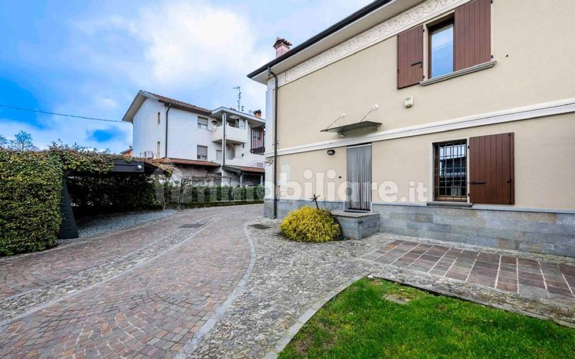 Villa unifamiliare via Balilla, Centro, Romano di Lombardia — foto 22 di 80