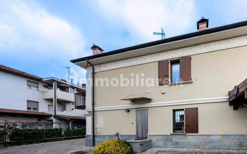 Villa unifamiliare via Balilla, Centro, Romano di Lombardia — foto 71 di 80