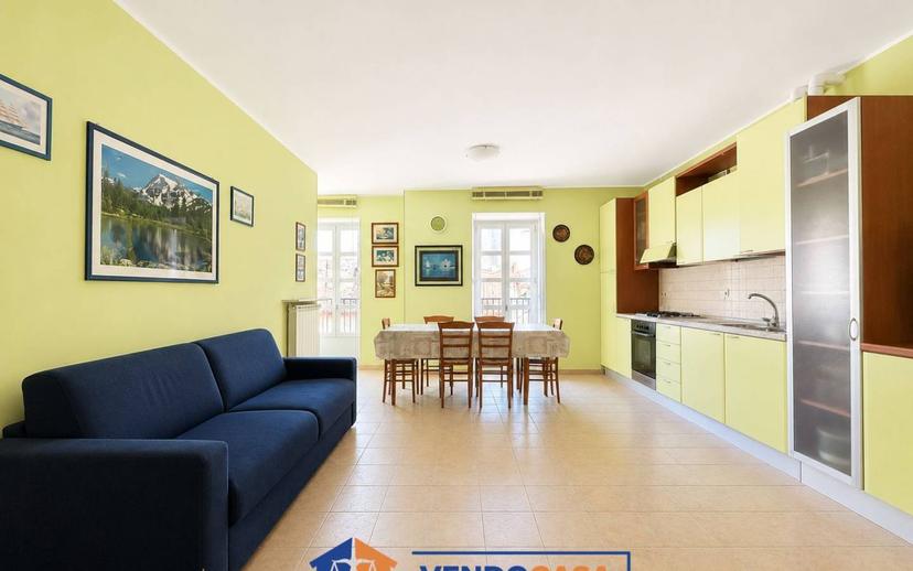 Bilocale Borgo Castello, Centro, Loano — foto 2 di 13