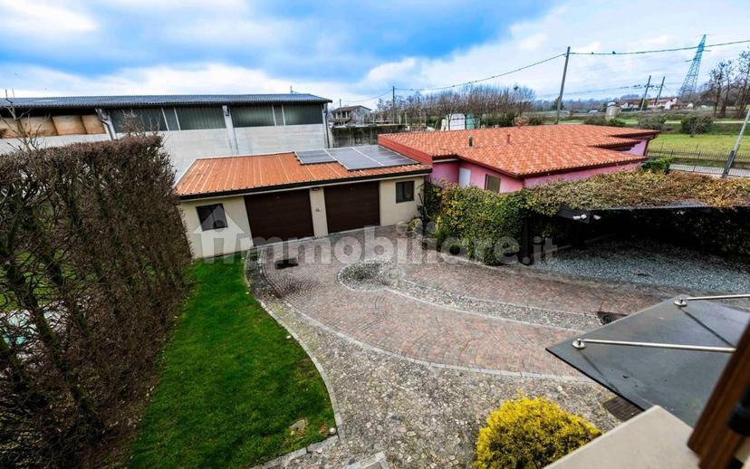 Villa unifamiliare via Balilla, Centro, Romano di Lombardia — foto 40 di 80