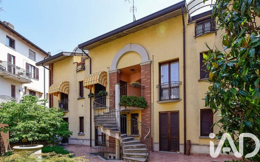 Bilocale via san rocco 12, Centro, Mariano Comense — foto 12 di 21